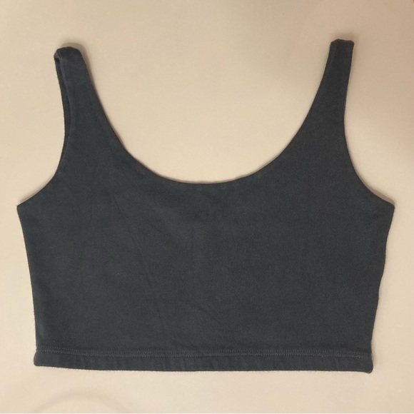 ERROR: Already sold but Poshmark won’t let me delete the listing!! - Picture 3 of 5